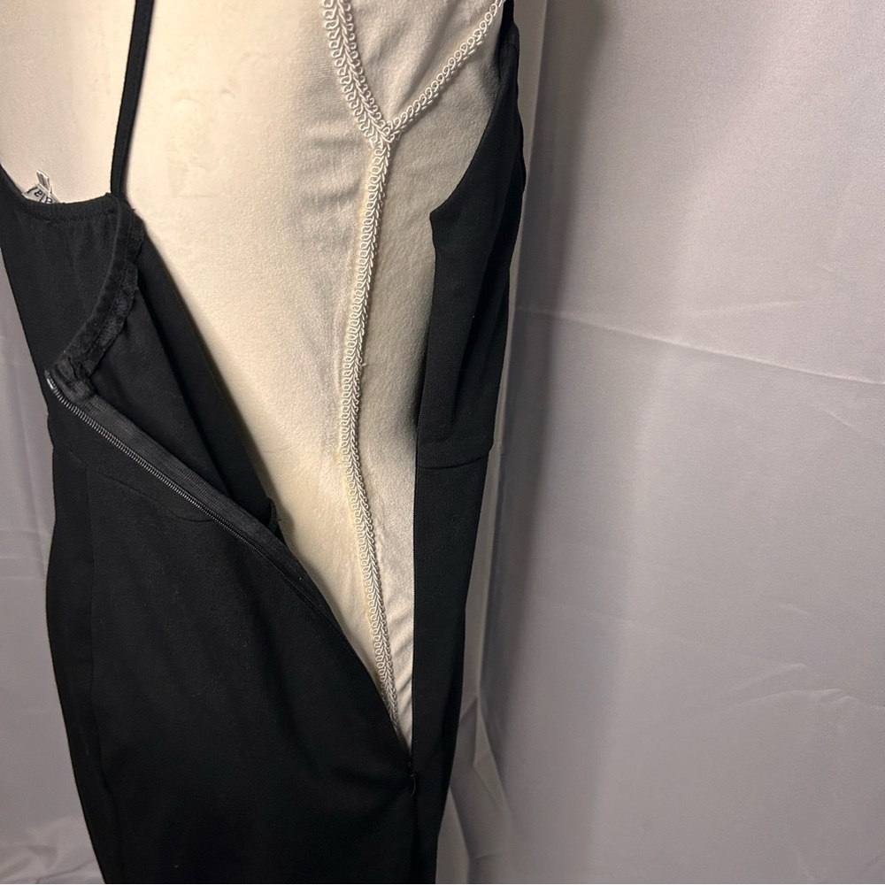 Black‎ cocktail dress, size large - Picture 5 of 5